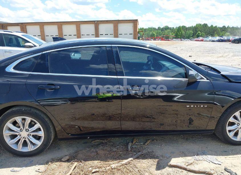 Photo 13 of 2020 Chevrolet Malibu FWD LT (VIN 1G1ZD5STXLF011419)