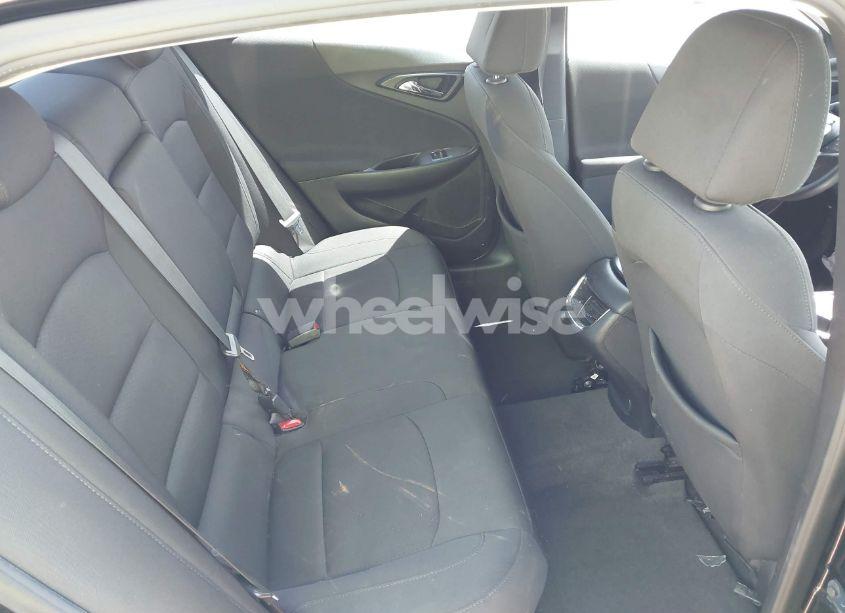 Photo 8 of 2020 Chevrolet Malibu FWD LT (VIN 1G1ZD5STXLF011419)