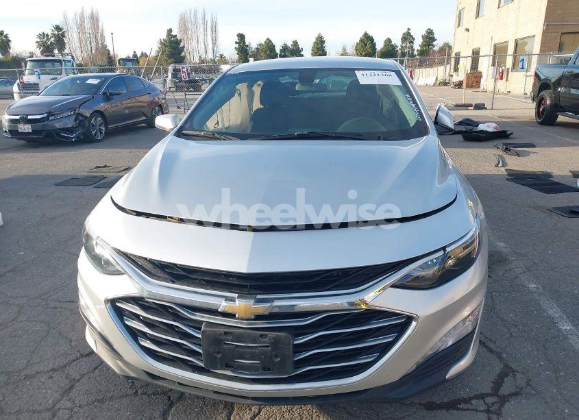 Photo 12 of 2020 Chevrolet Malibu FWD LT (VIN 1G1ZD5STXLF017527)