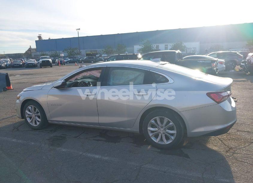 Photo 14 of 2020 Chevrolet Malibu FWD LT (VIN 1G1ZD5STXLF017527)