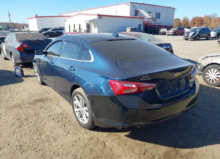 Photo 3 of 2020 Chevrolet Malibu FWD LT (VIN 1G1ZD5STXLF025711)
