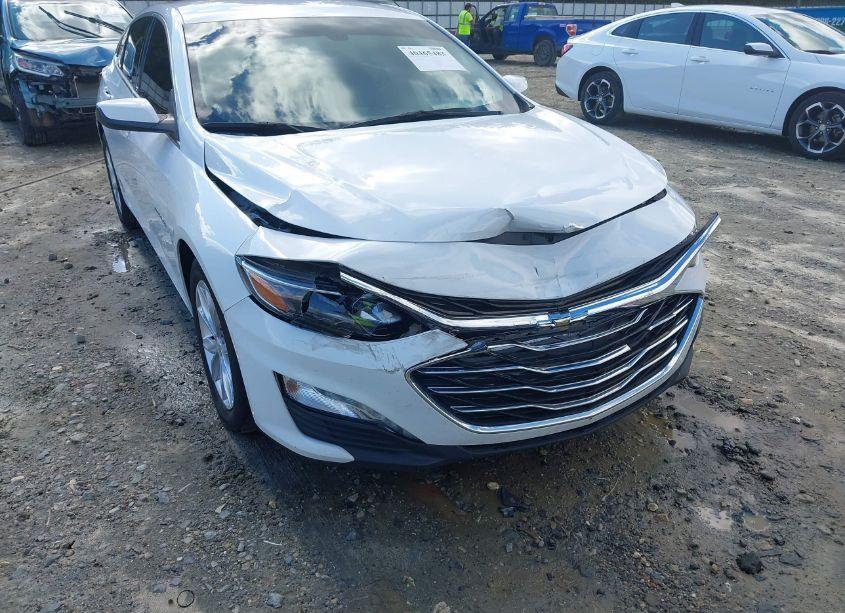 Photo 6 of 2020 Chevrolet Malibu FWD LT (VIN 1G1ZD5STXLF032335)