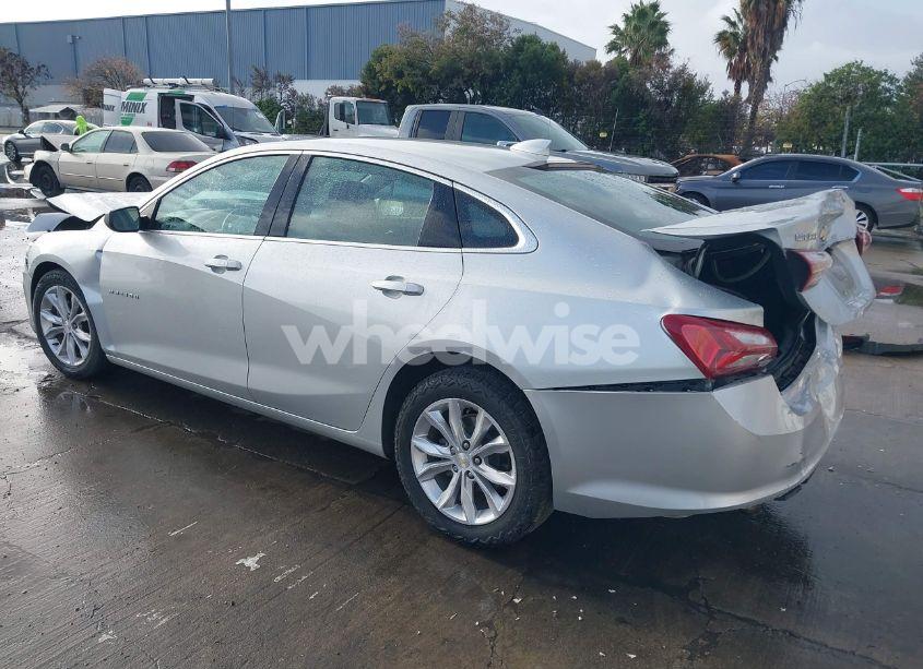 Photo 3 of 2020 Chevrolet Malibu FWD LT (VIN 1G1ZD5STXLF041245)