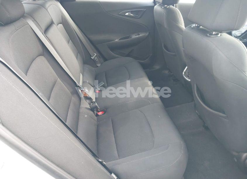 Photo 8 of 2020 Chevrolet Malibu FWD LT (VIN 1G1ZD5STXLF041245)