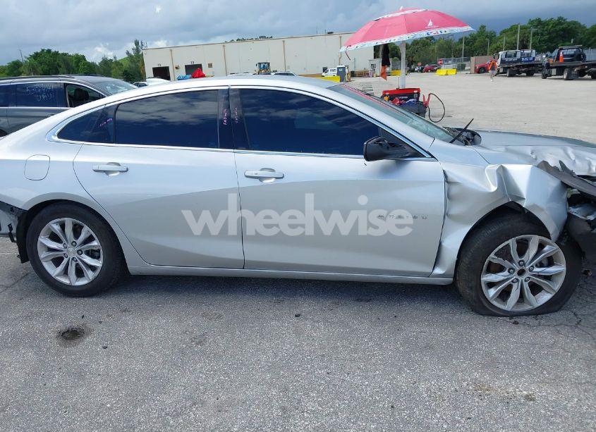 Photo 14 of 2020 Chevrolet Malibu FWD LT (VIN 1G1ZD5STXLF054948)