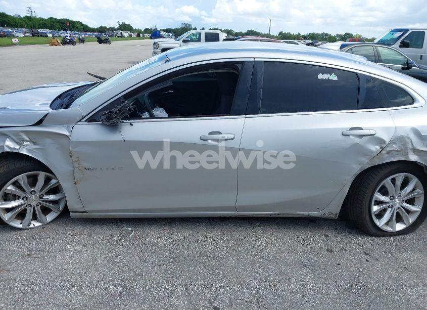 Photo 15 of 2020 Chevrolet Malibu FWD LT (VIN 1G1ZD5STXLF054948)