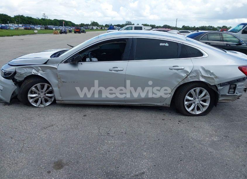 Photo 20 of 2020 Chevrolet Malibu FWD LT (VIN 1G1ZD5STXLF054948)