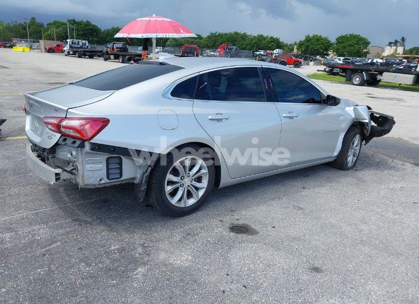 Photo 4 of 2020 Chevrolet Malibu FWD LT (VIN 1G1ZD5STXLF054948)