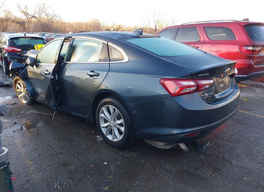 Photo 3 of 2020 Chevrolet Malibu FWD LT (VIN 1G1ZD5STXLF054979)