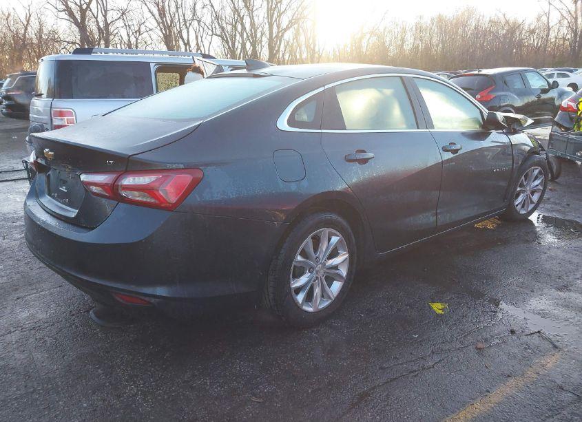 Photo 4 of 2020 Chevrolet Malibu FWD LT (VIN 1G1ZD5STXLF054979)