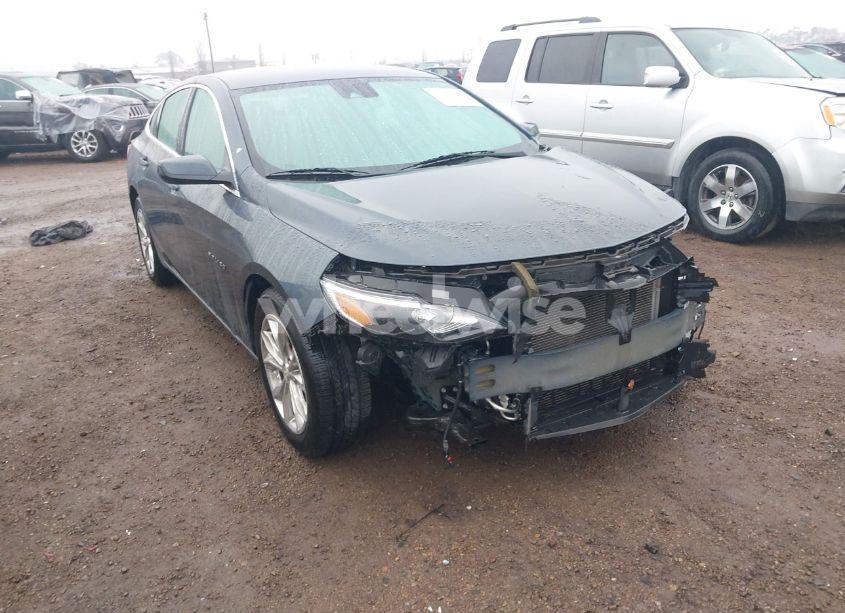 2020 Chevrolet Malibu FWD LT (VIN 1G1ZD5STXLF055548) main photo