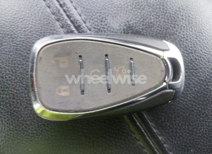 Photo 11 of 2020 Chevrolet Malibu FWD LT (VIN 1G1ZD5STXLF055548)