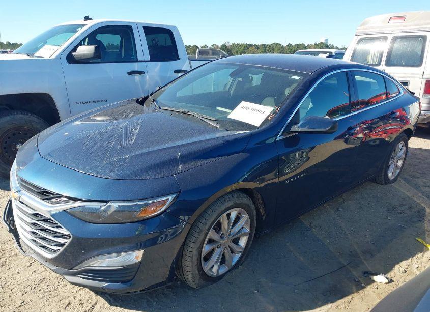 Photo 2 of 2020 Chevrolet Malibu FWD LT (VIN 1G1ZD5STXLF078344)