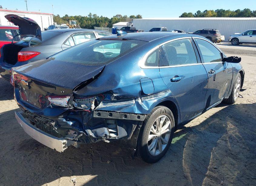 Photo 4 of 2020 Chevrolet Malibu FWD LT (VIN 1G1ZD5STXLF078344)