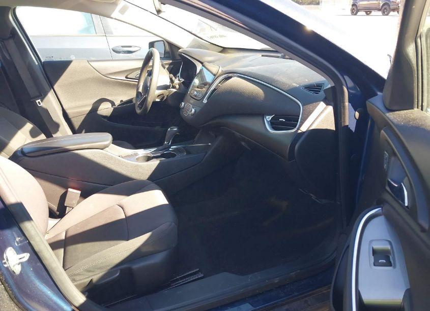 Photo 5 of 2020 Chevrolet Malibu FWD LT (VIN 1G1ZD5STXLF078344)