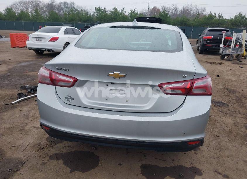 Photo 16 of 2020 Chevrolet Malibu FWD LT (VIN 1G1ZD5STXLF090042)