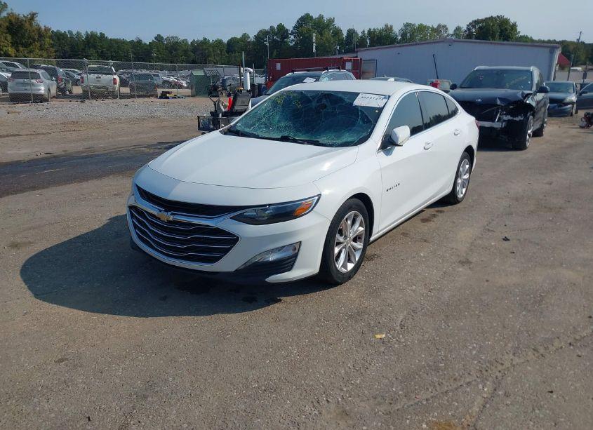 Photo 2 of 2020 Chevrolet Malibu FWD LT (VIN 1G1ZD5STXLF094186)