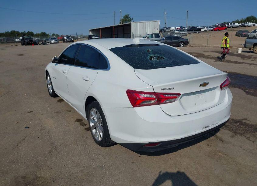 Photo 3 of 2020 Chevrolet Malibu FWD LT (VIN 1G1ZD5STXLF094186)