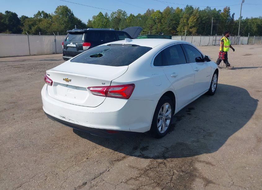 Photo 4 of 2020 Chevrolet Malibu FWD LT (VIN 1G1ZD5STXLF094186)