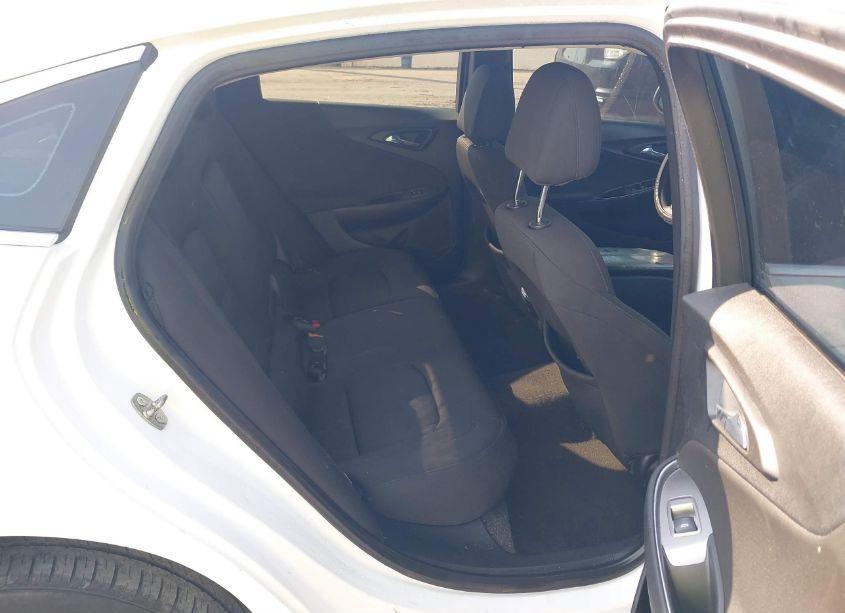 Photo 8 of 2020 Chevrolet Malibu FWD LT (VIN 1G1ZD5STXLF094186)