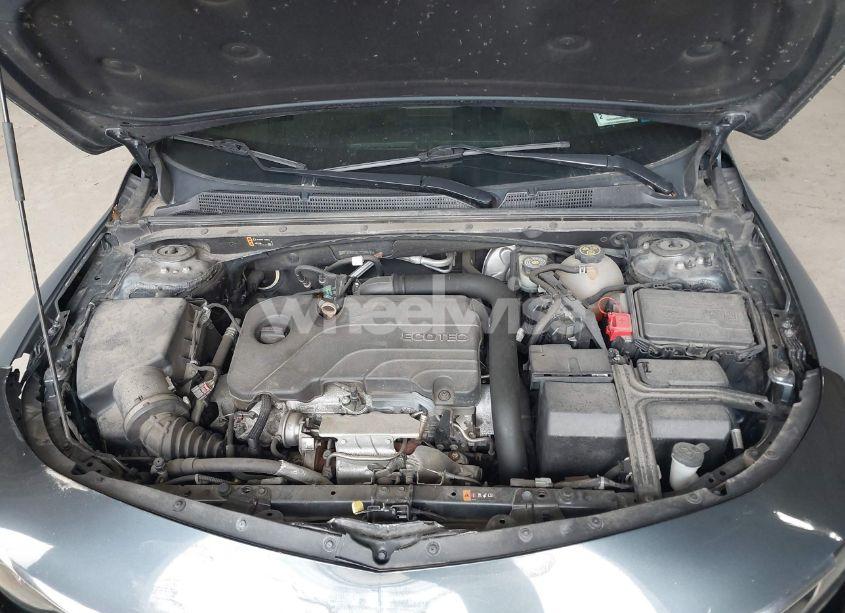 Photo 10 of 2020 Chevrolet Malibu FWD LT (VIN 1G1ZD5STXLF099405)