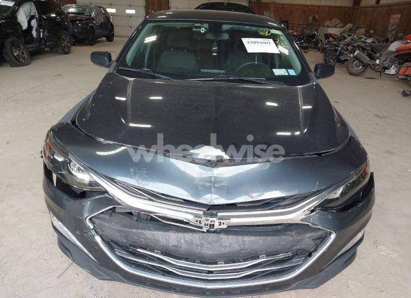 Photo 6 of 2020 Chevrolet Malibu FWD LT (VIN 1G1ZD5STXLF099405)