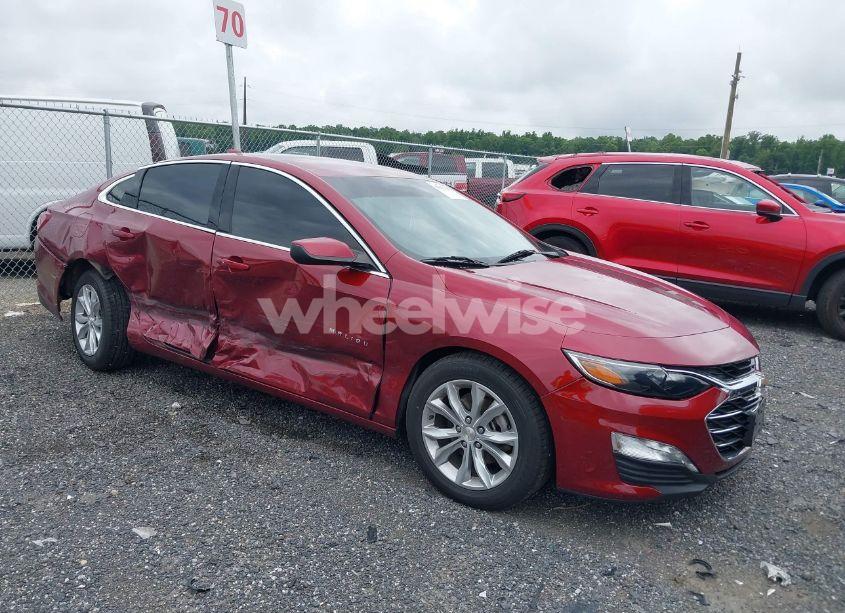 2020 Chevrolet Malibu FWD LT (VIN 1G1ZD5STXLF105350) main photo