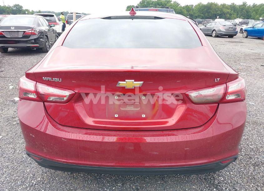 Photo 16 of 2020 Chevrolet Malibu FWD LT (VIN 1G1ZD5STXLF105350)