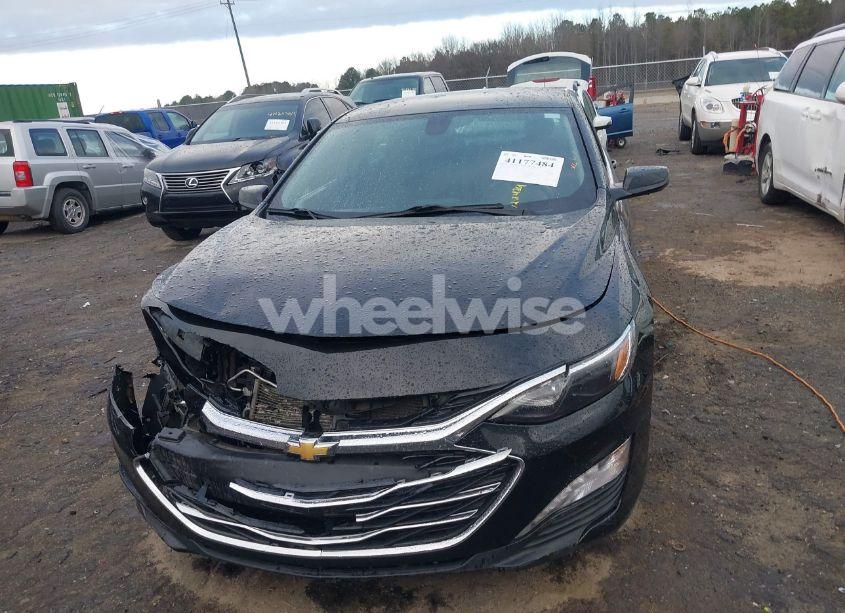 Photo 12 of 2020 Chevrolet Malibu FWD LT (VIN 1G1ZD5STXLF107163)