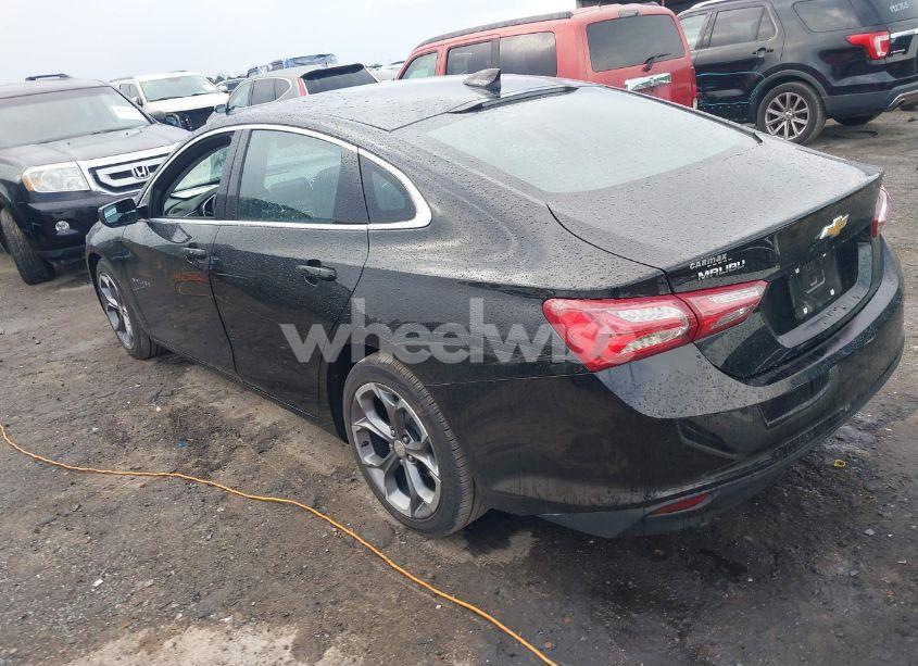Photo 3 of 2020 Chevrolet Malibu FWD LT (VIN 1G1ZD5STXLF107163)