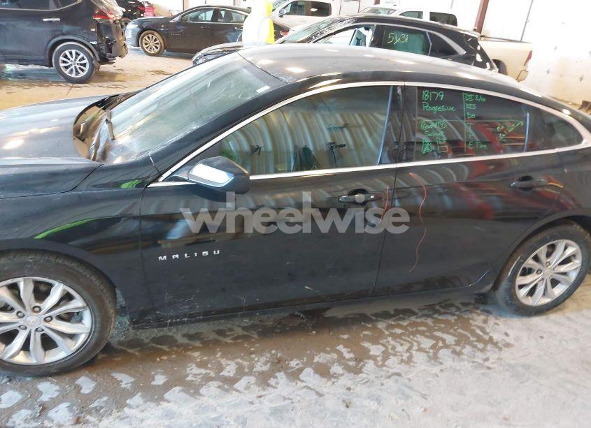 Photo 14 of 2020 Chevrolet Malibu FWD LT (VIN 1G1ZD5STXLF118728)