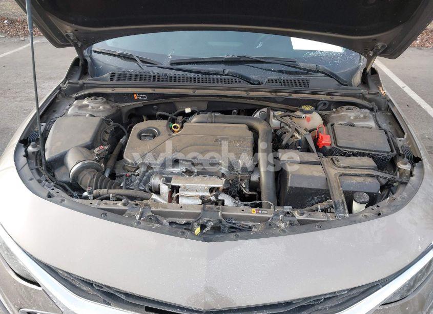 Photo 10 of 2020 Chevrolet Malibu FWD LT (VIN 1G1ZD5STXLF128613)