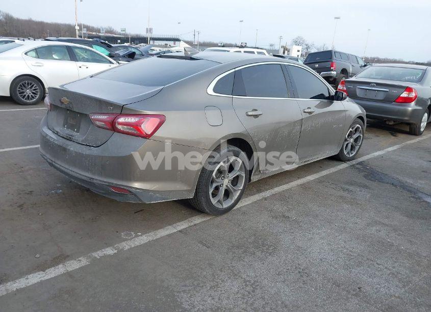Photo 4 of 2020 Chevrolet Malibu FWD LT (VIN 1G1ZD5STXLF128613)