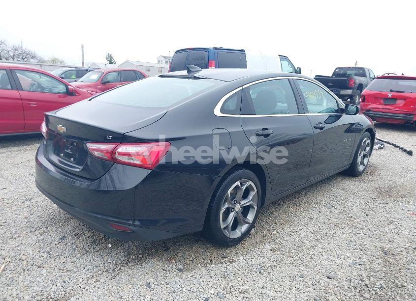 Photo 4 of 2020 Chevrolet Malibu FWD LT (VIN 1G1ZD5STXLF155651)