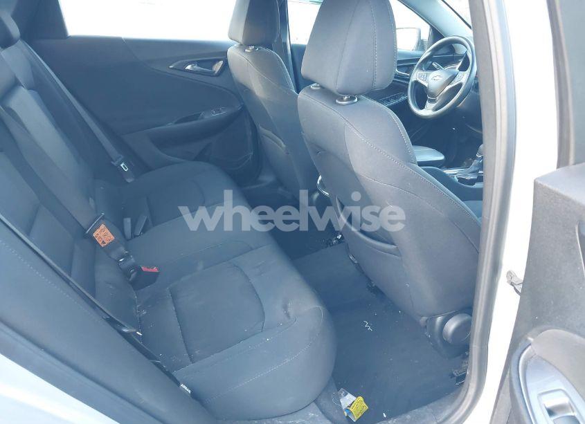 Photo 8 of 2021 Chevrolet Malibu FWD LT (VIN 1G1ZD5STXMF009283)