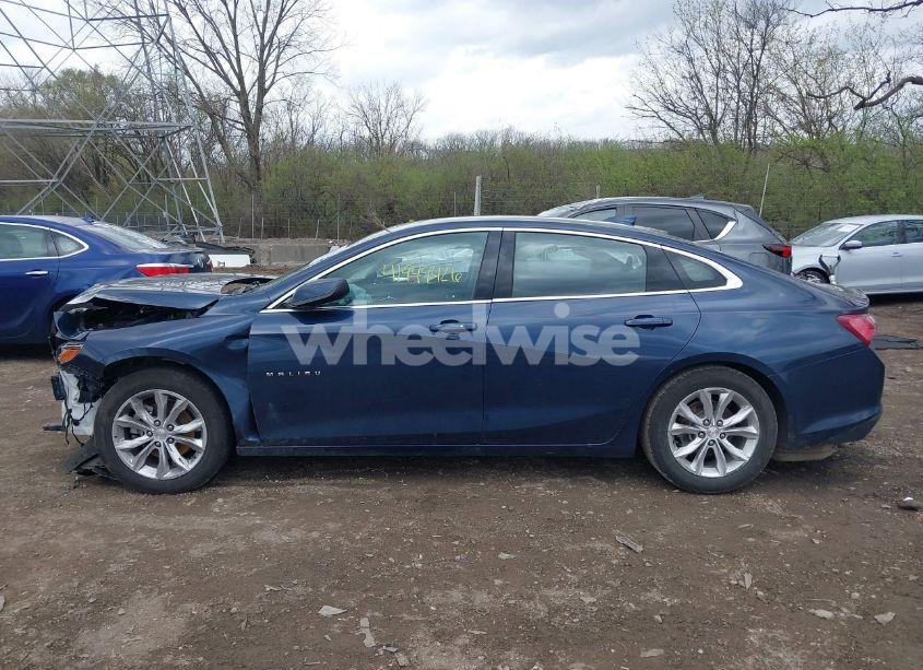 Photo 14 of 2021 Chevrolet Malibu FWD LT (VIN 1G1ZD5STXMF012314)