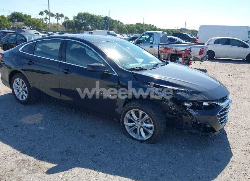 2021 Chevrolet Malibu FWD LT (VIN 1G1ZD5STXMF017464) main photo