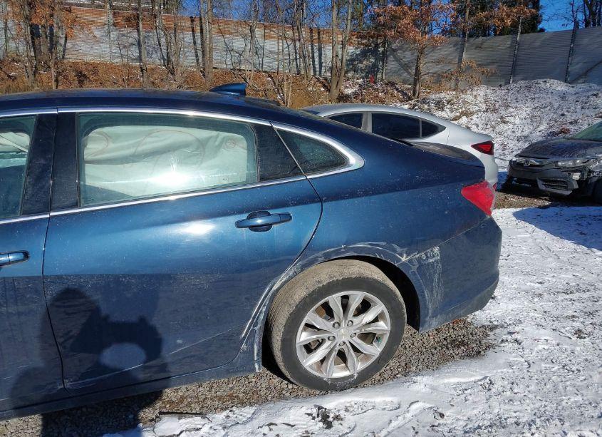 Photo 12 of 2021 Chevrolet Malibu FWD LT (VIN 1G1ZD5STXMF019442)