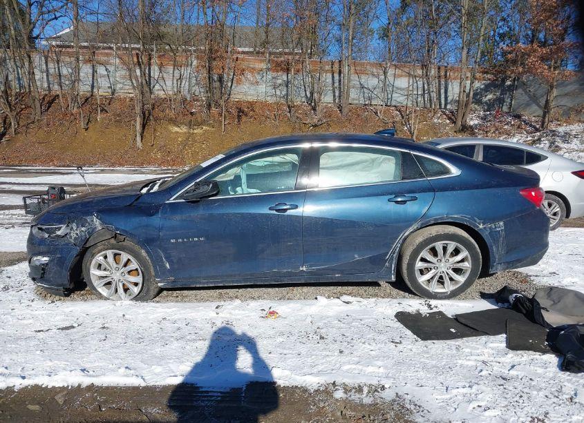Photo 15 of 2021 Chevrolet Malibu FWD LT (VIN 1G1ZD5STXMF019442)