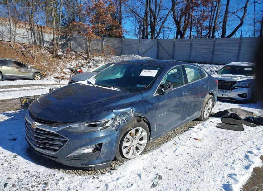 Photo 2 of 2021 Chevrolet Malibu FWD LT (VIN 1G1ZD5STXMF019442)
