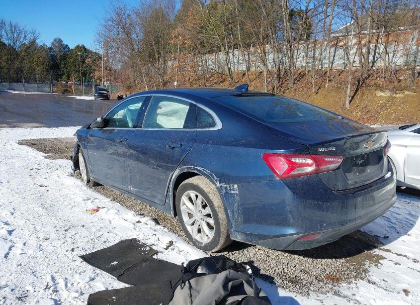Photo 3 of 2021 Chevrolet Malibu FWD LT (VIN 1G1ZD5STXMF019442)