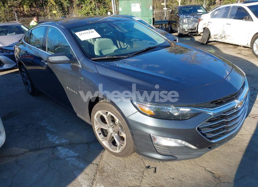 2021 Chevrolet Malibu FWD LT (VIN 1G1ZD5STXMF022499) main photo