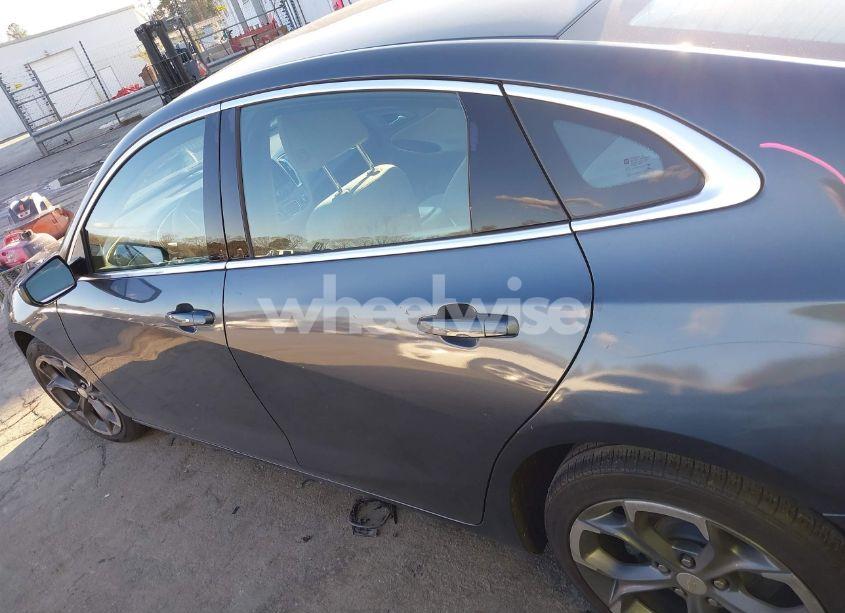 Photo 14 of 2021 Chevrolet Malibu FWD LT (VIN 1G1ZD5STXMF022499)