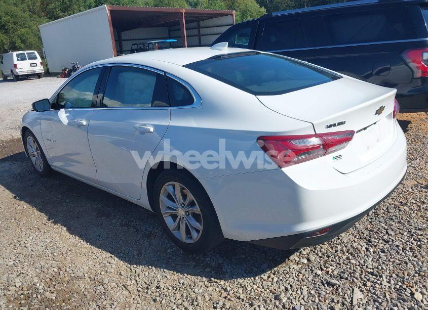 Photo 3 of 2021 Chevrolet Malibu LT (VIN 1G1ZD5STXMF026326)