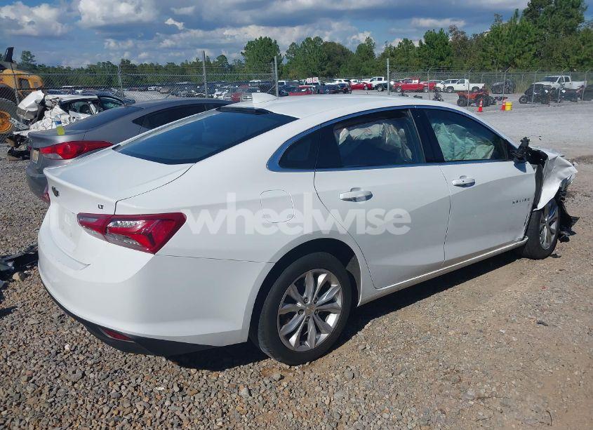 Photo 4 of 2021 Chevrolet Malibu LT (VIN 1G1ZD5STXMF026326)