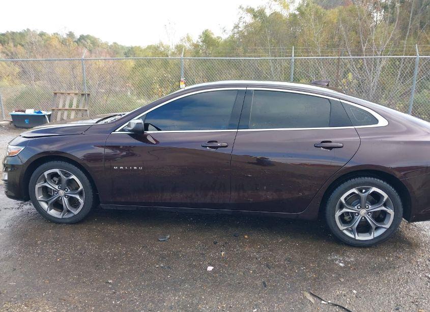 Photo 15 of 2021 Chevrolet Malibu FWD LT (VIN 1G1ZD5STXMF034412)