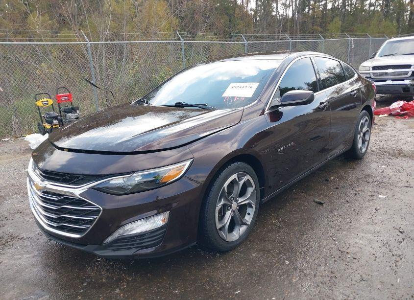 Photo 2 of 2021 Chevrolet Malibu FWD LT (VIN 1G1ZD5STXMF034412)