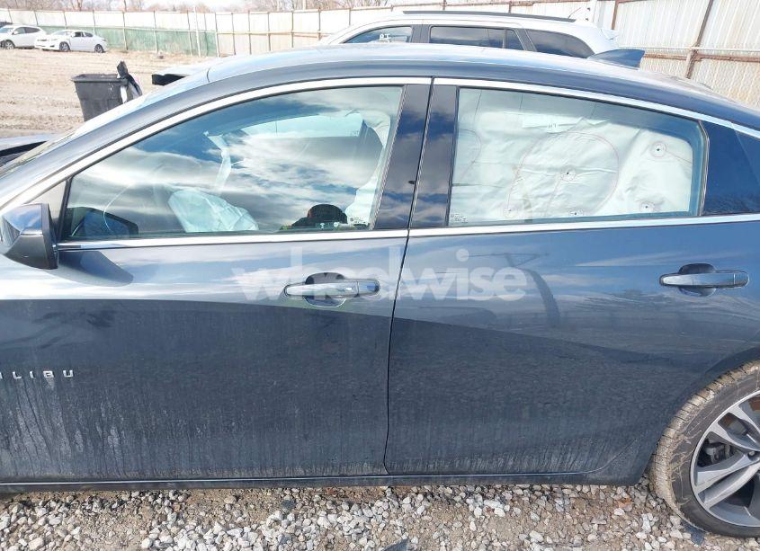 Photo 14 of 2021 Chevrolet Malibu FWD LT (VIN 1G1ZD5STXMF048469)