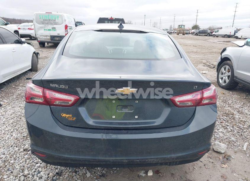 Photo 16 of 2021 Chevrolet Malibu FWD LT (VIN 1G1ZD5STXMF048469)