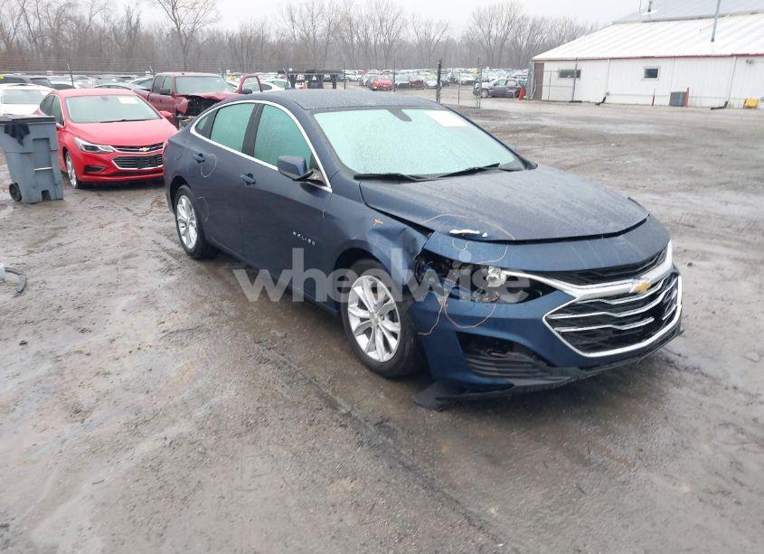 2021 Chevrolet Malibu FWD LT (VIN 1G1ZD5STXMF063652) main photo